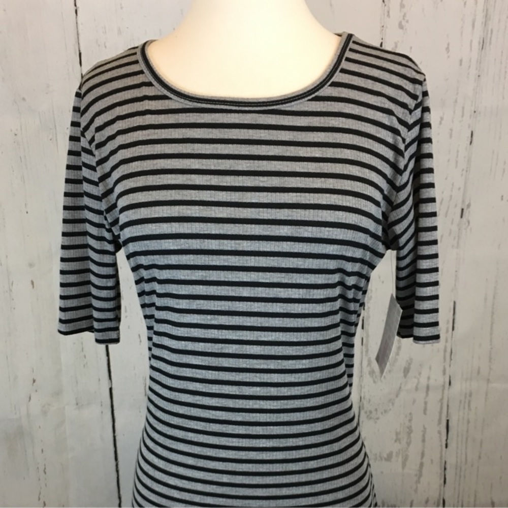 LuLaRoe M Julia Dress